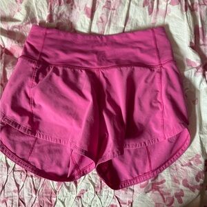 Lululemon sonic pink 4in hr speed up